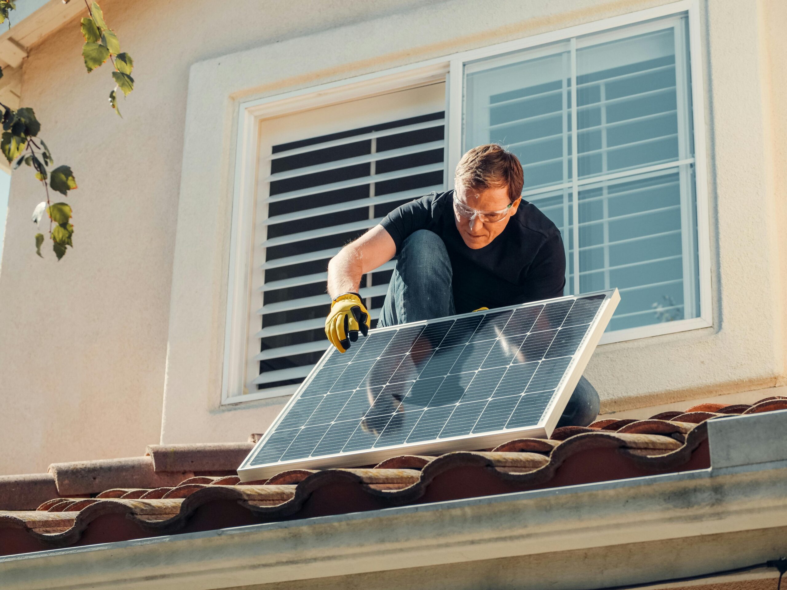 AI voice agent talking to a solar energy customer about installation services